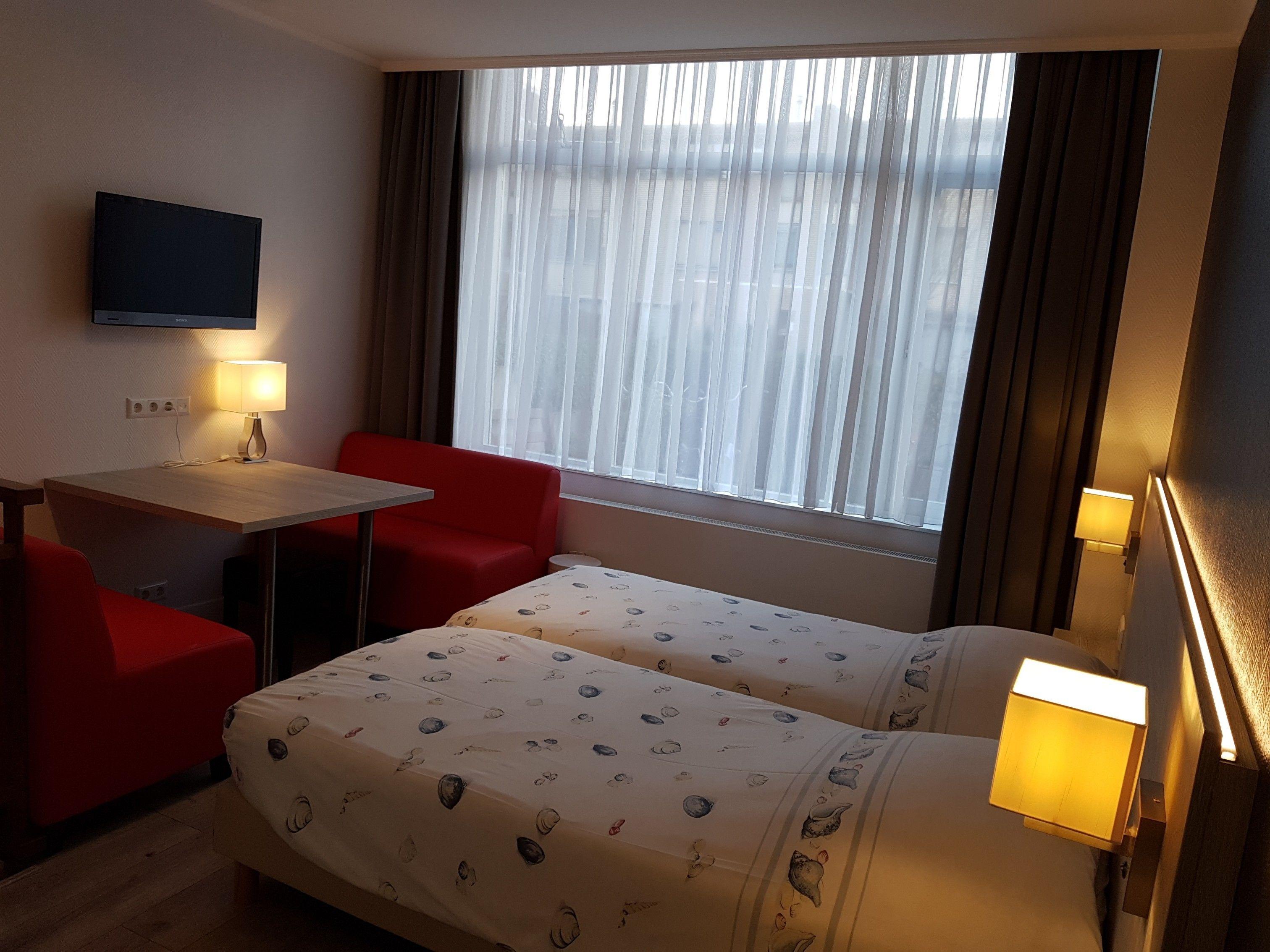 Hotel Bor Scheveningen 3*